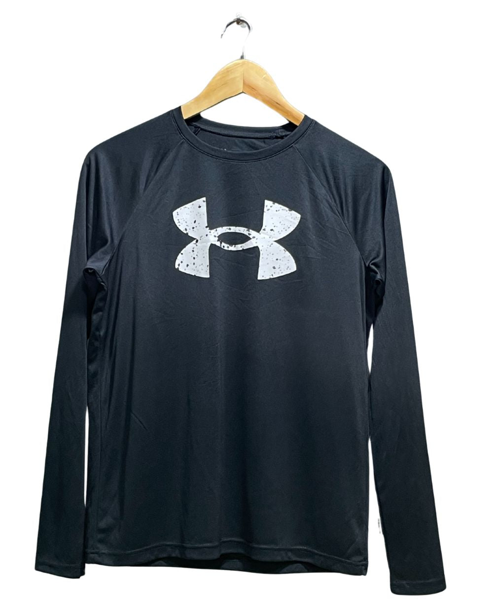 Under Armour Black Sport T Shirt For Women Large | ThriftHub.pk