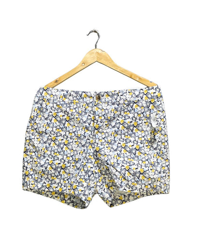 Old Navy White Cotton Short For Women M | ThriftHub.pk