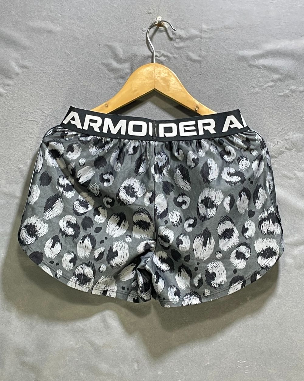 Under Armour Gray Sport Short For Women M | ThriftHub.pk