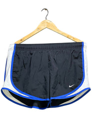 Nike Black Parachute Short For Women M | ThriftHub.pk