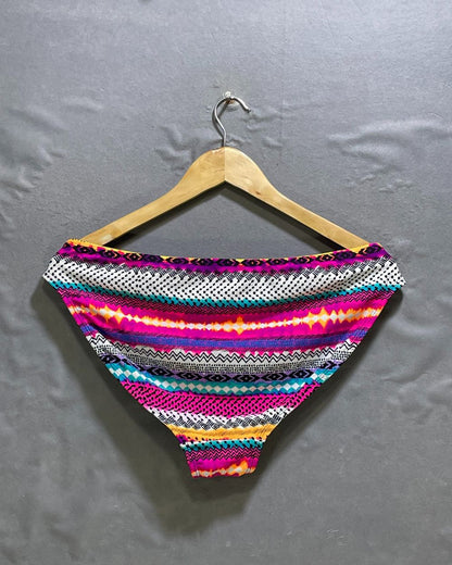 No Boundaries Multi Sport Underwear For Women XL | ThriftHub.pk