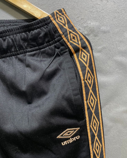 Umbro Black Sport Trouser For Women M | ThriftHub.pk