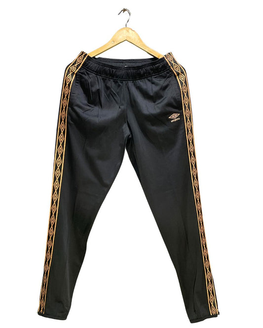 Umbro Black Sport Trouser For Women M | ThriftHub.pk