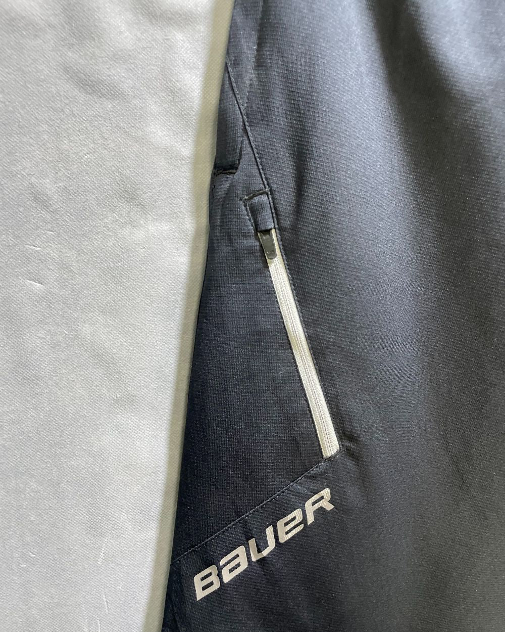 Eddie Bauer Black Parachute Trouser For Women M | ThriftHub.pk