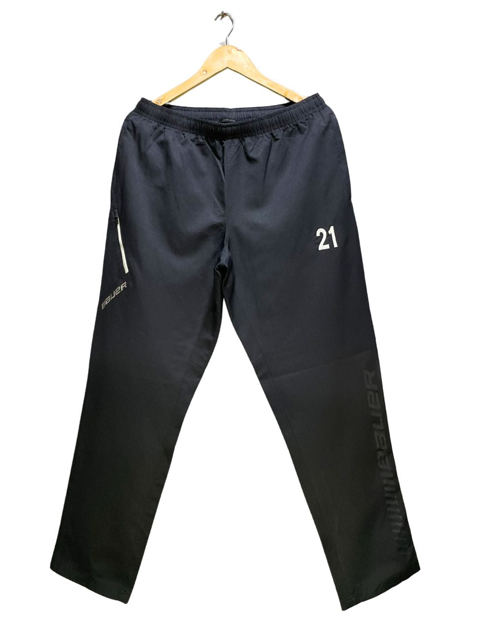 Eddie Bauer Black Parachute Trouser For Women M | ThriftHub.pk