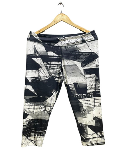 Adidas Gray Sport Tights For Women L | ThriftHub.pk