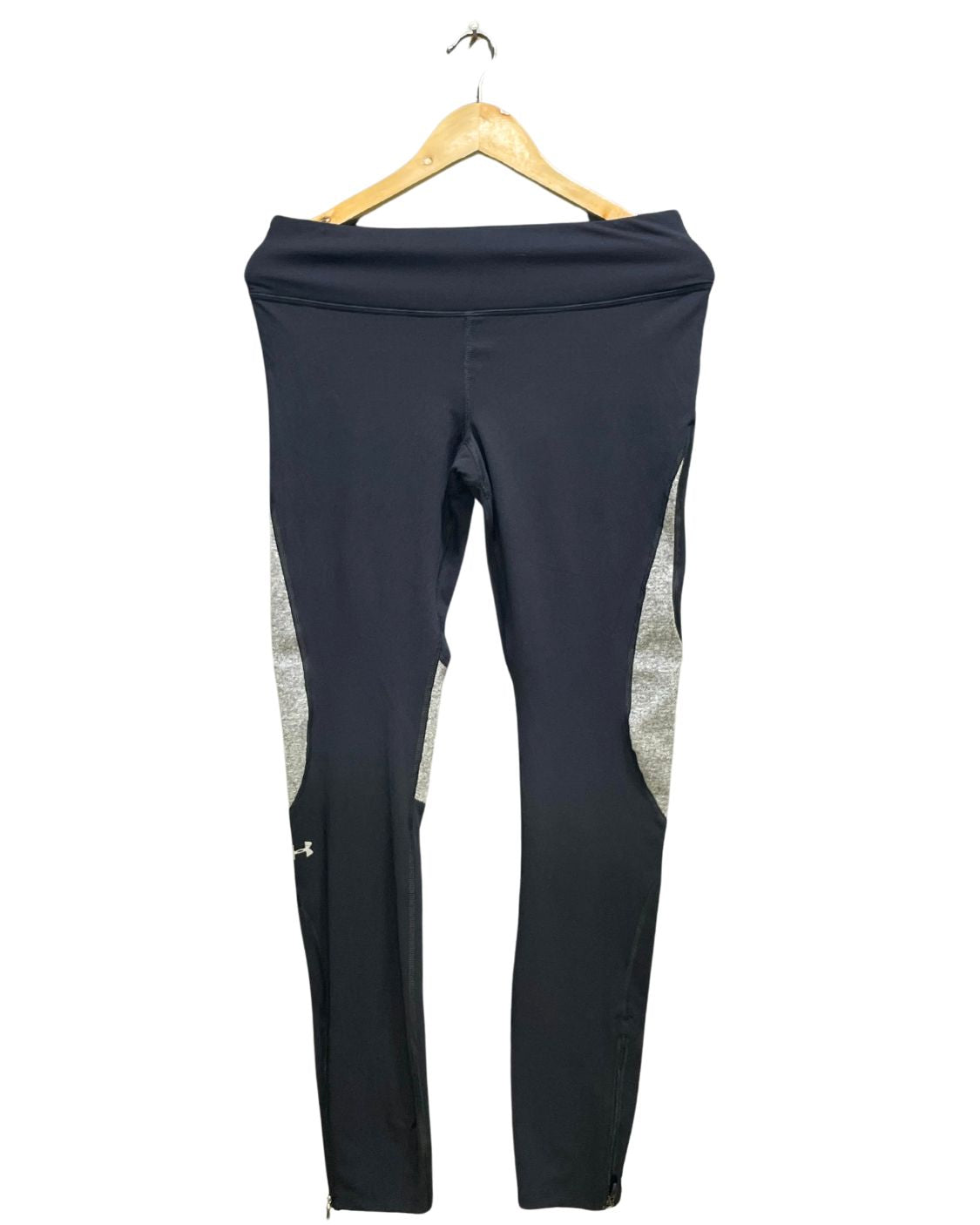 Under Armour Black Sport Tights For Women Medium | ThriftHub.pk
