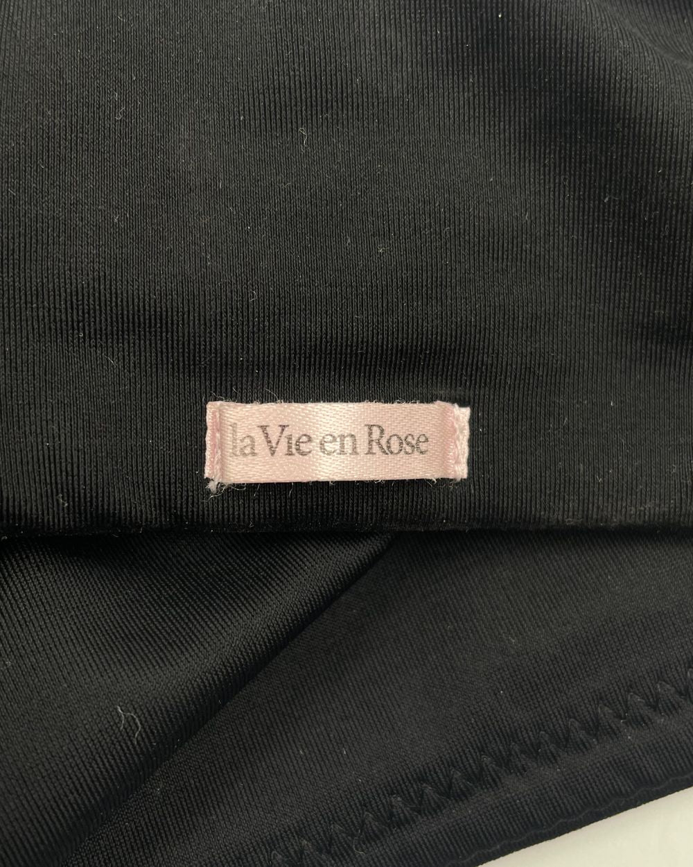 La Vie En Rose Black Sport Bra For Women Medium | ThriftHub.pk