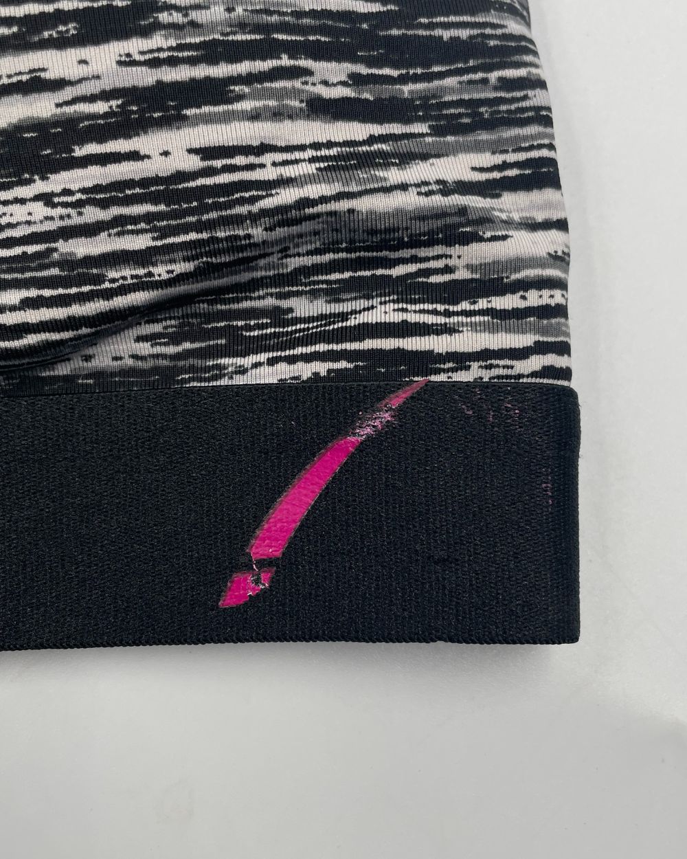 LA Gear Black Sport Bra For Women S | ThriftHub.pk