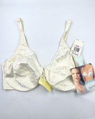 Vanity Fair White Sport Bra For Women Medium | ThriftHub.pk
