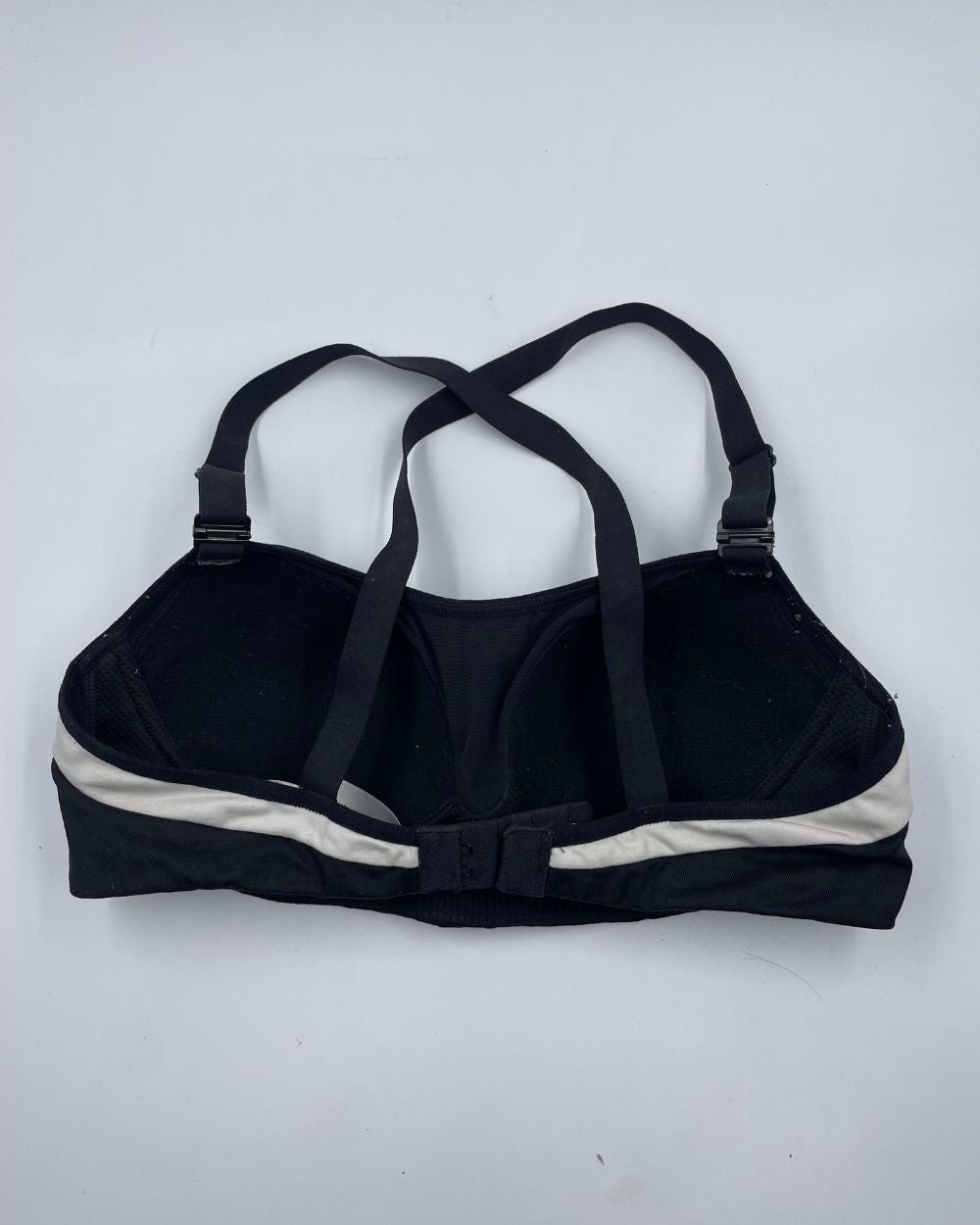 VSX Black Sport Bra For Women S | ThriftHub.pk