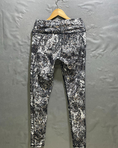 Fabletics Gray Sport Tights For Women S | ThriftHub.pk