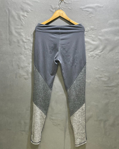 Old Navy Gray Sport Tights For Women XL | ThriftHub.pk
