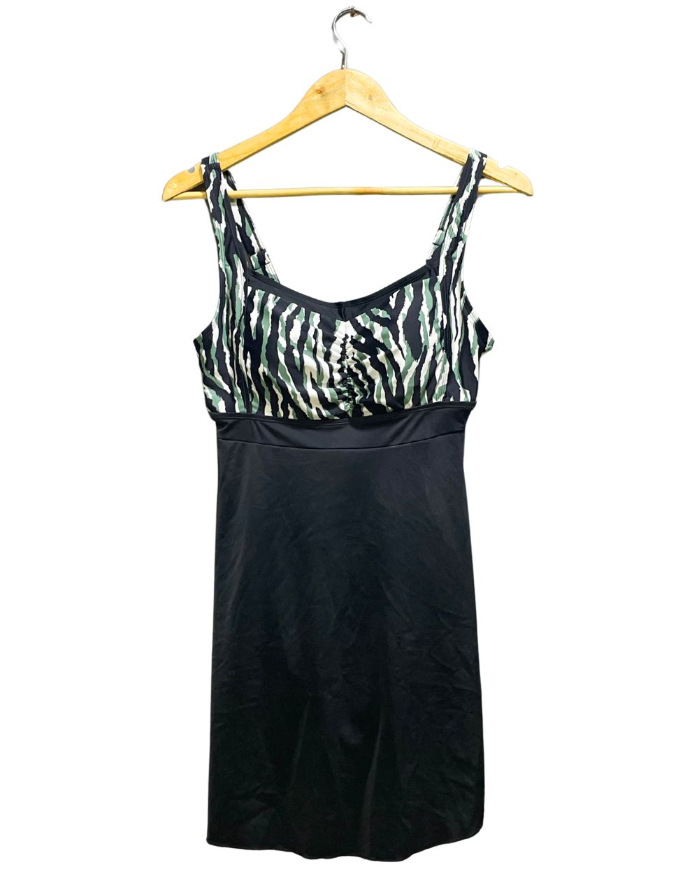 Septangle Black Sport Bra For Women XL | ThriftHub.pk