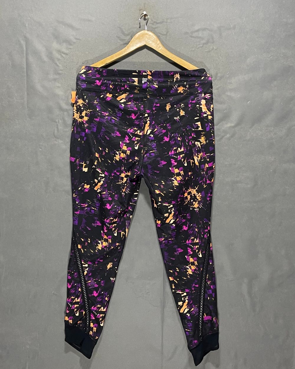 Fila Purple Sport Gym Tights For Girls XL | ThriftHub.pk