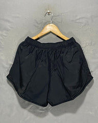 Nike Black Sport Short For Women Medium | ThriftHub.pk