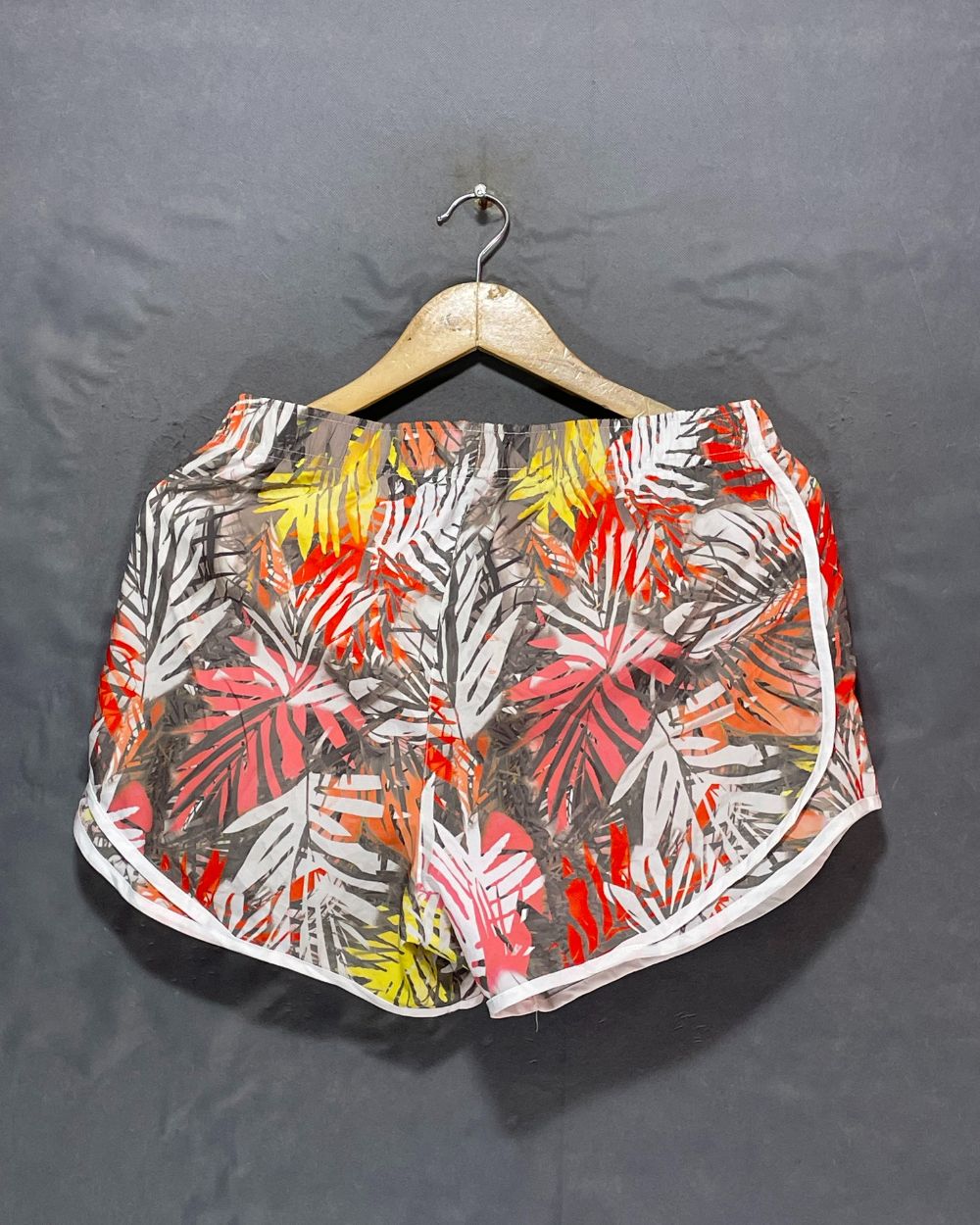 Calvin Klein Multi Parachute Short For Women L | ThriftHub.pk