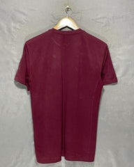 Nike Maroon Sport T Shirt For Women M | ThriftHub.pk