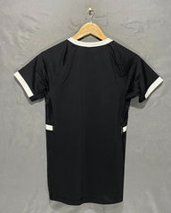 Nike Black Sport T Shirt For Women M | ThriftHub.pk
