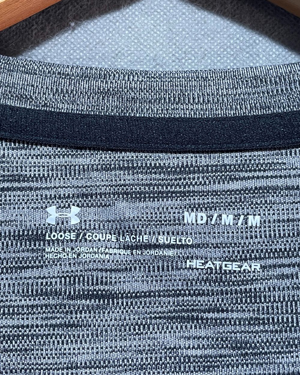 Under Armour Gray Sport T Shirt For Women M | ThriftHub.pk