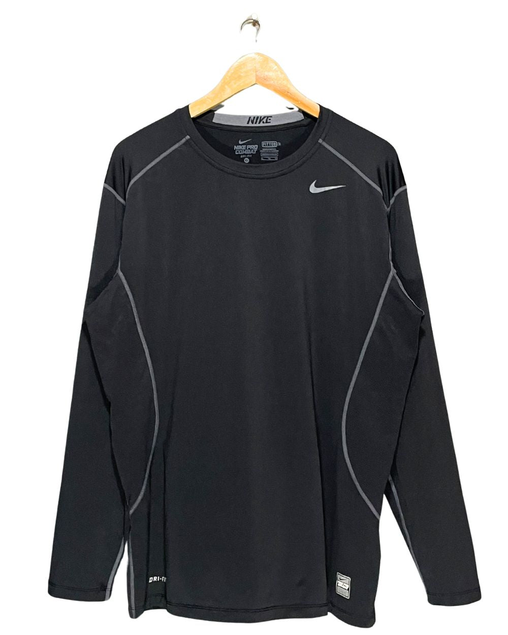 Nike Black Sport T Shirt For Men XL | ThriftHub.pk