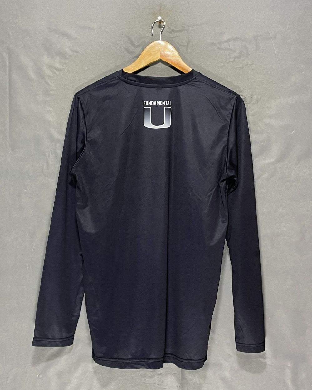 Under Amour Black Sport T Shirt For Men M | ThriftHub.pk