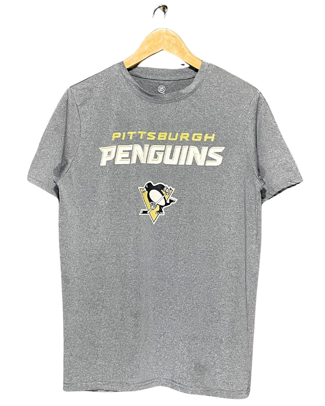 NHL Gray Sport T Shirt For Men M | ThriftHub.pk
