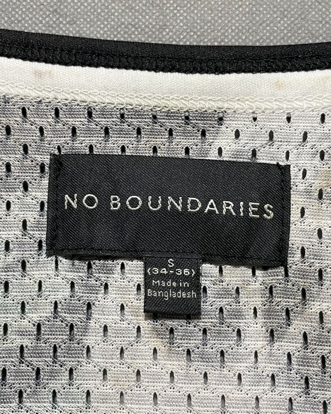 No Boundaries Multi Sport Vest For Men Small | ThriftHub.pk