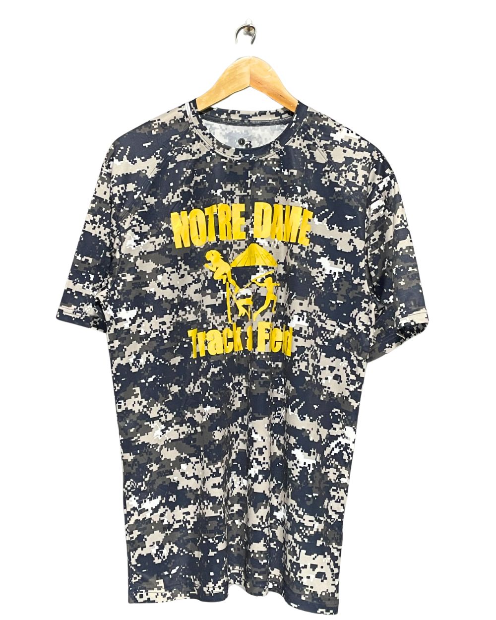 Badger Camouflage Sport T Shirt For Men L | ThriftHub.pk