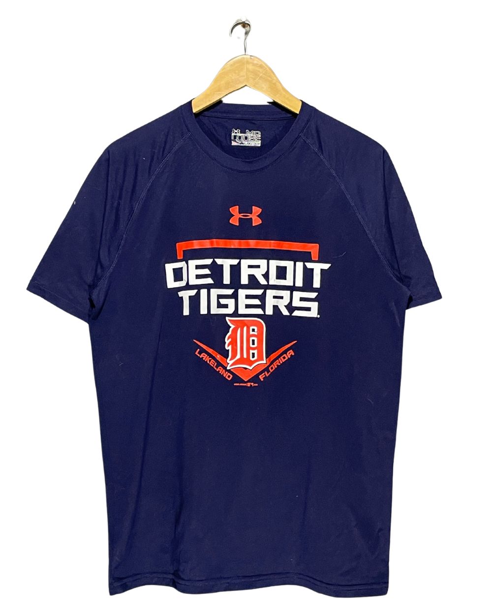 Under Armour Blue Sport T Shirt For Men M | ThriftHub.pk