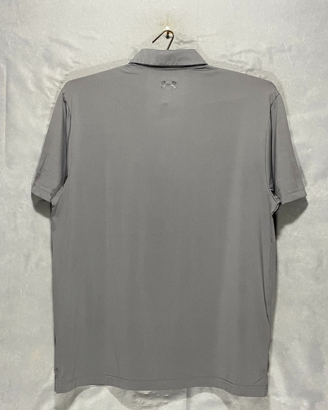 Under Armour Gray Sport Polo T Shirt For Men L | ThriftHub.pk
