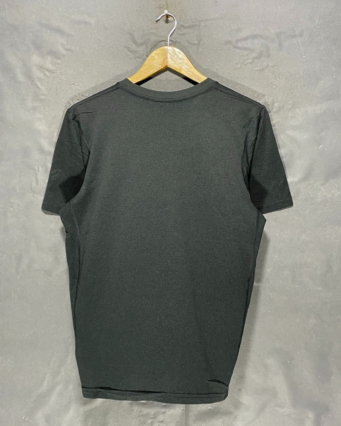 Nike Gray Sport T Shirt  For Men Small