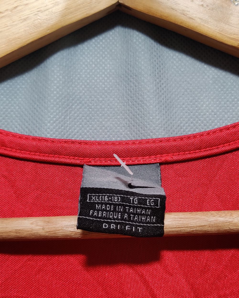 Nike Red Sport Vest T Shirt  For Girl 18 Years