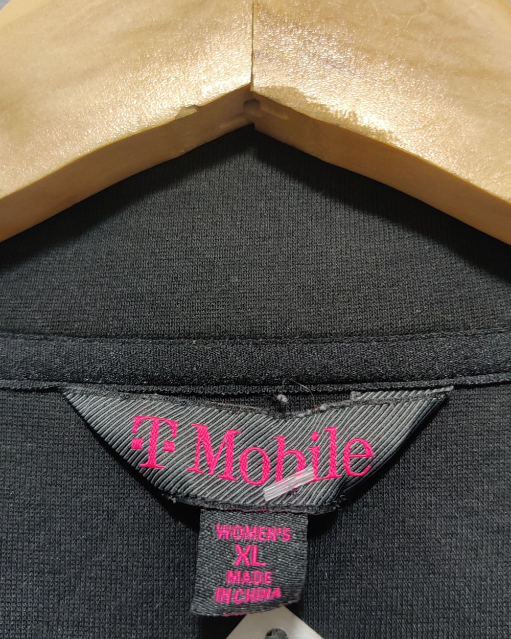 T Mobile Black Zipper For Women XL