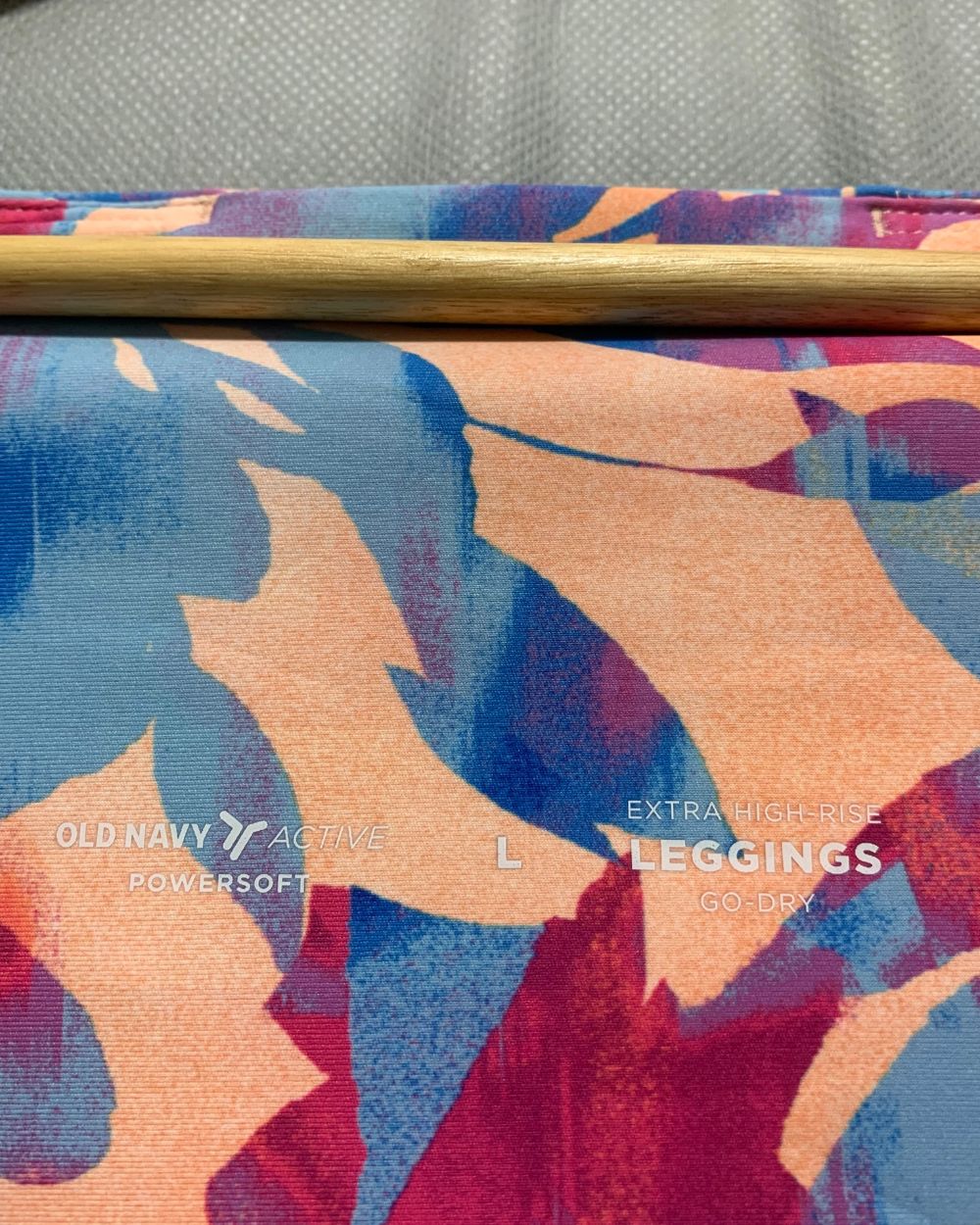 Old Navy Multi Sport Gym tights For Women L