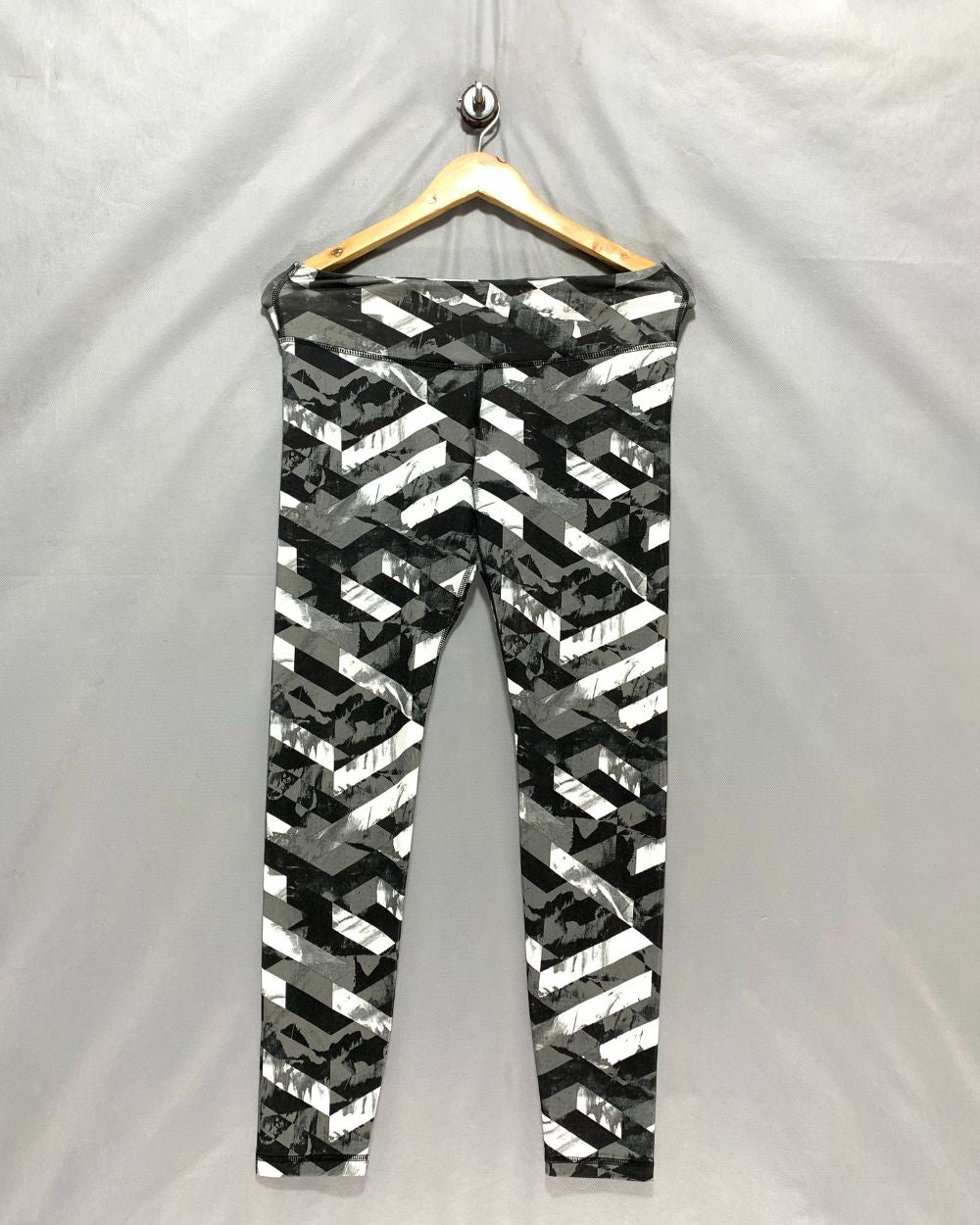 Old Navy Gray Sport Gym tights For Women M