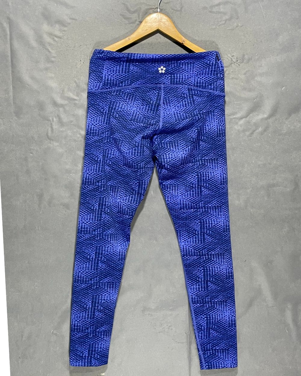 Tuff Athletics Blue Sport Gym Tights For Girls Large | ThriftHub.pk