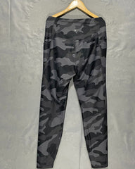 Old Navy Camouflage Sport Gym Tights For Girls Large | ThriftHub.pk