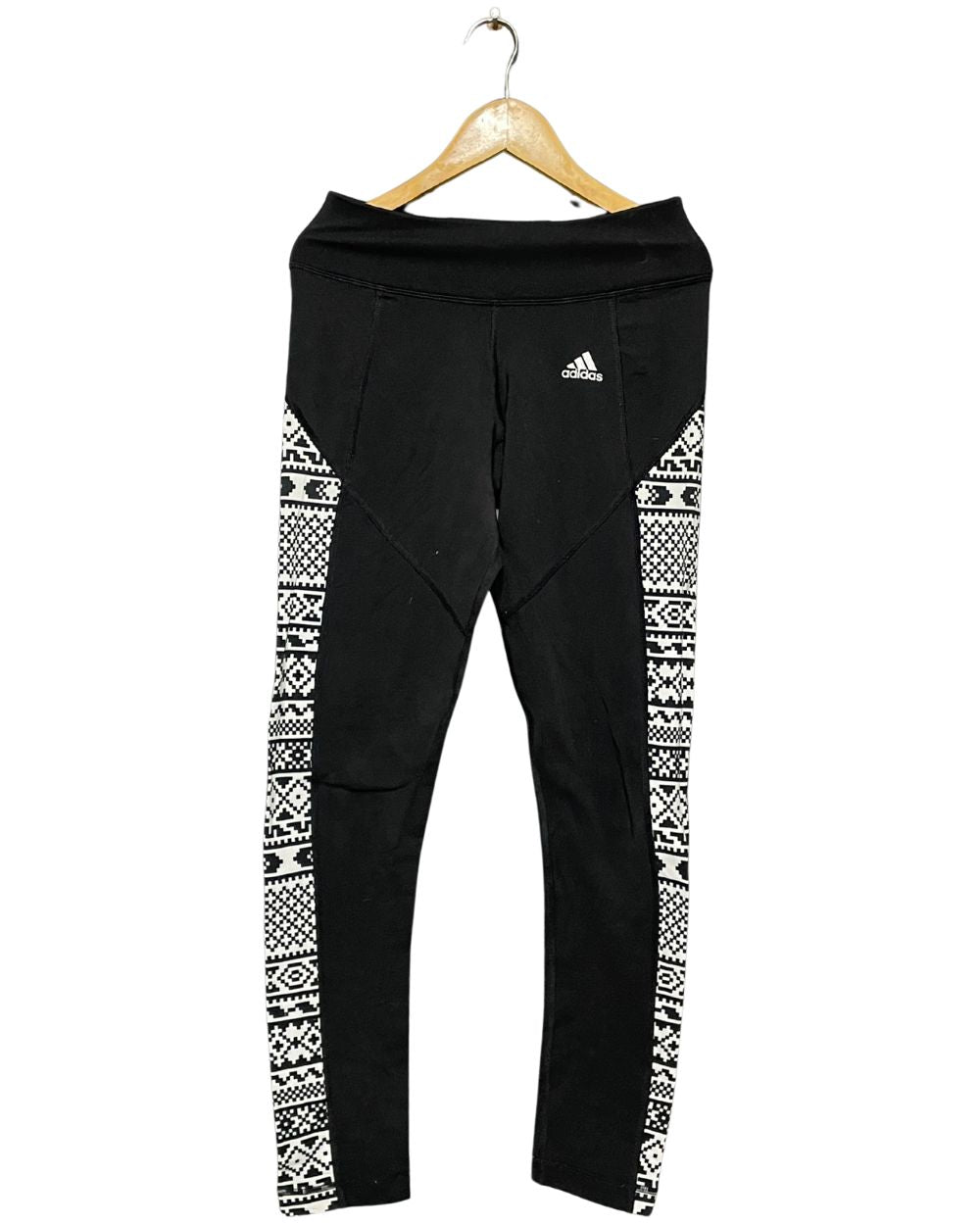 Adidas Black Sport Gym Tights For Girls Small | ThriftHub.pk
