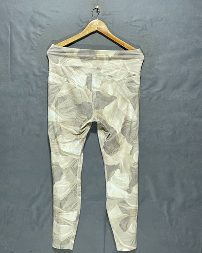 All in Motion Cream Sport Gym Tights For Girls Large | ThriftHub.pk